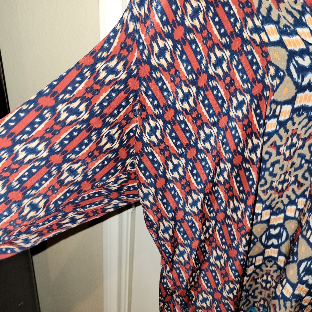 Soft Surroundings Multi Colored Abstract Tunic Si… - image 7